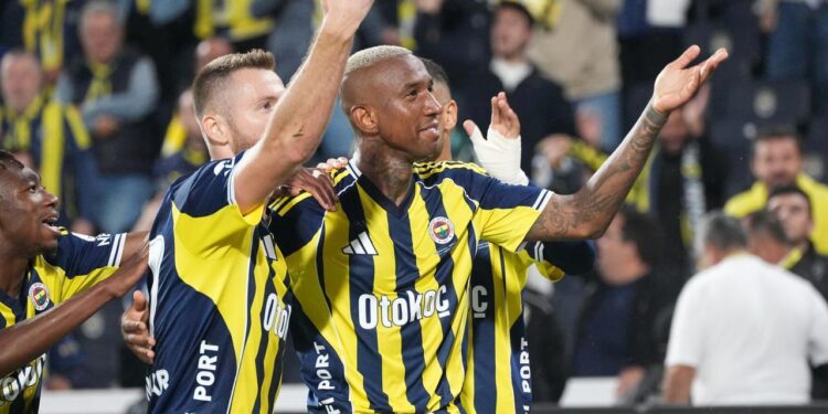 Talisca’dan ıslıklı tepki sonrası Türkçe paylaşım