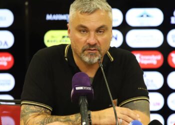Thomas Reis’ten Süper Lig için hakem eleştirisi: Ben Almanya’dan geliyorum….