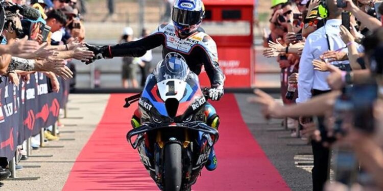 Toprak Razgatlıoğlu, İspanya’da ikinci oldu