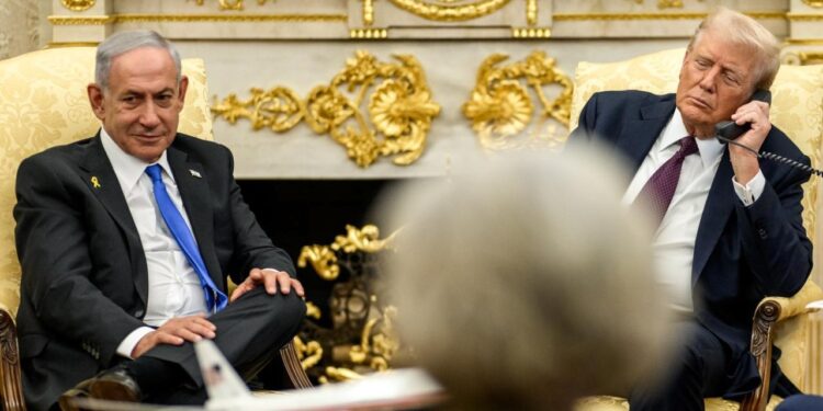 Trump-Netanyahu görüşmesinde dikkat çeken 2 detay