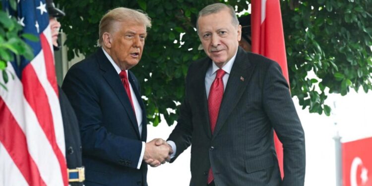 Trump’ın Erdoğan’a kullandığı hitap Yunanistan’ı salladı: ‘Grand Türk’