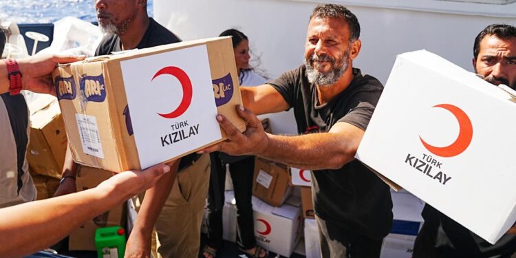 Türk Kızılay’ından Küresel Sumud Filosu’na destek