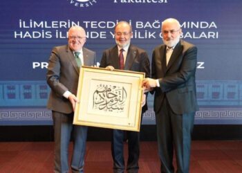 “Türkiye Hadis İhtisas Toplantısı” başladı! Gazze halkına destek ve yardım çağrısı yapıldı