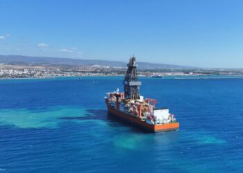 Türkiye’nin en yeni sondaj gemisi Mersin Taşucu’nda