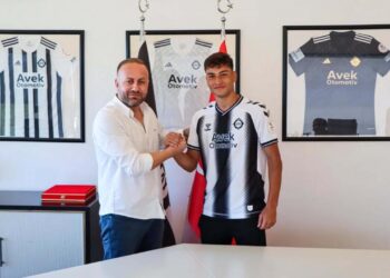 Üç büyüklerin 600 bin Euro teklif ettiği futbolcu 16 yaşında 3. Lig’de profesyonel oldu