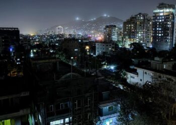 Ülkenin dünyayla bağlantısını kestiler: Ahlaksızlığı önlemek için interneti kapattılar!