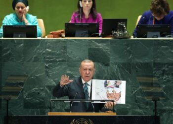 “Uluslararası ilişkilerden biraz anlıyorsam” diyerek duyurdu! “Artık ABD bile kurtaramaz”