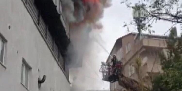 Ümraniye’de kereste atölyesinde yangın