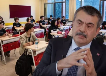 Zorunlu Eğitim Kısalıyor mu? Bakan Tekin Sinyal Verdi