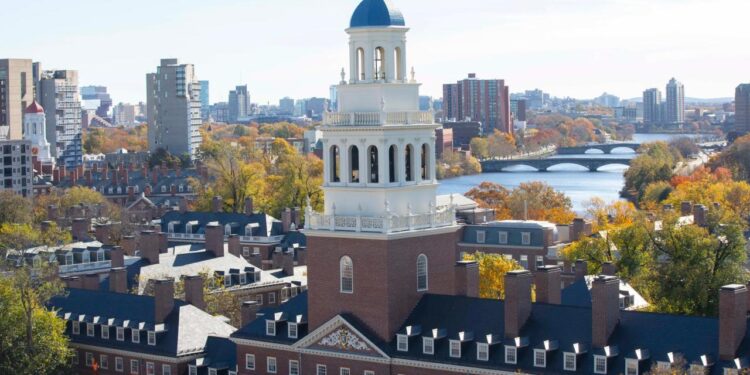 Washington’dan Harvard hamlesi: Fonları donduruluyor!