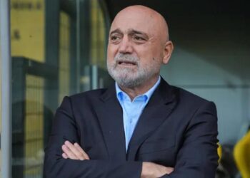 Yok artık Hikmet Karaman! Popüler olan akımda cevabıyla pes dedirtti