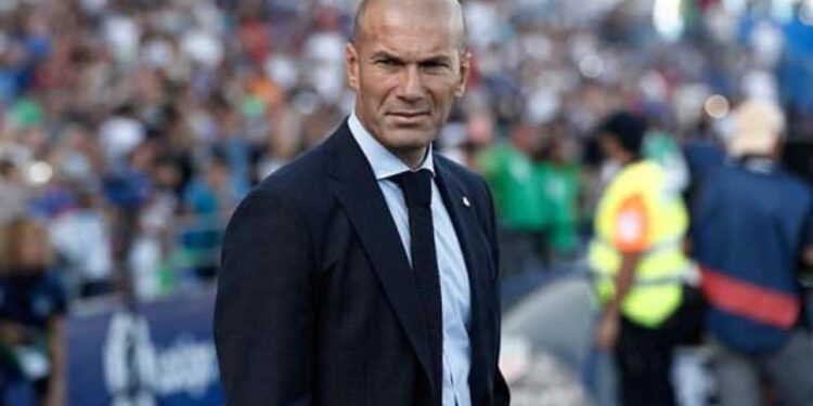 Zidane, milli yıldızın takımından garanti istedi! 2 büyük talep