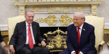 Zirveyi gölgeleme çabaları boşa çıktı! Tom Barrack’tan ‘Meşruiyet’ açıklaması