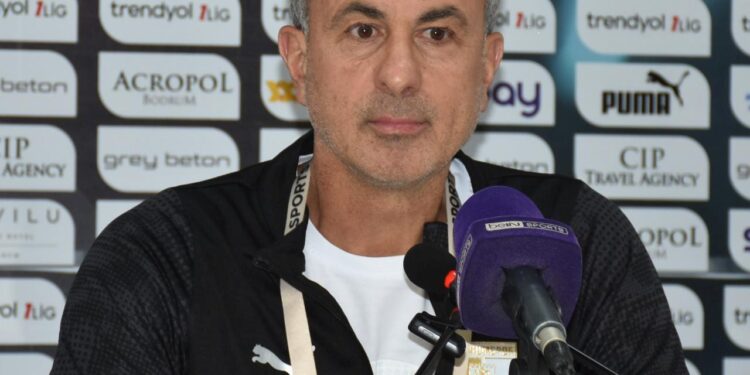 1. Lig ekibinin liderlik mutluluğu!