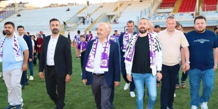 2. Lig’in sürpriz ekibinde genç başkan sitem ederek kulüpten ayrıldı