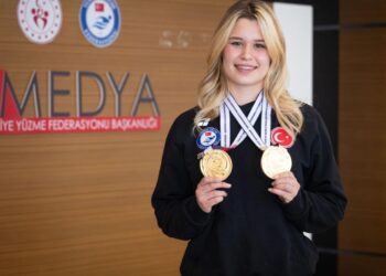 7 günde 5 kez şampiyon olan Defne altın madalyalarını Gazze’ye armağan etti