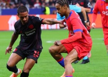 9 gol 2 kırmızı kart! Devler Ligi’nde nefes kesen maç: Almanlar neye uğradığını şaşırdı