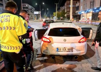 Abart egzozlu araç sürücüsüne 11 bin 434 lira ceza