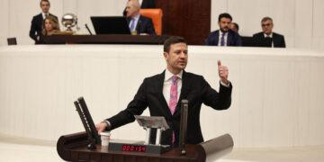 AK Parti ‘lağım çukuru’ diyerek sert çıktı: CHP’li Başarır’dan skandal sözler!