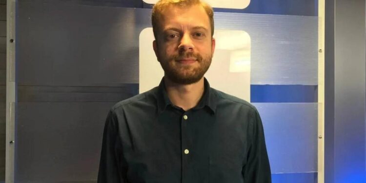 Akademisyen Emrah Gülsunar tutuklandı