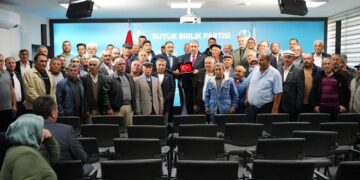 Aksaray Gülağaç Demirci Belediyesi’nden Büyük Birlik Partisi’ne “büyük” katılım