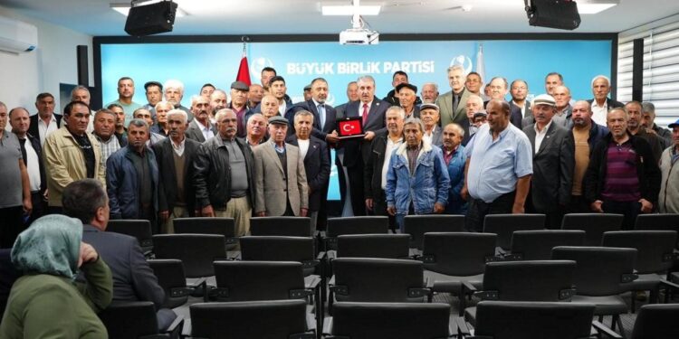 Aksaray Gülağaç Demirci Belediyesi’nden Büyük Birlik Partisi’ne “büyük” katılım