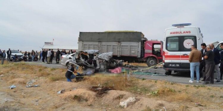 Aksaray’da feci kaza: Üç kişi hayatını kaybetti