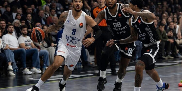 Anadolu Efes 6 sayıyla kaybetti!