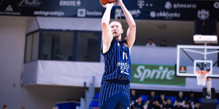 Anadolu Efes, Avrupa Ligi’nde yarın Olympiakos’a konuk olacak