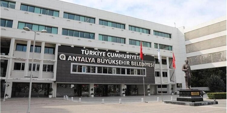 Antalya Büyükşehir Belediyesi’ne yeni operasyon: 6 gözaltı
