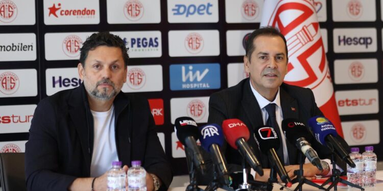 Antalyaspor, Erol Bulut ile 2 yıllık sözleşme imzaladı
