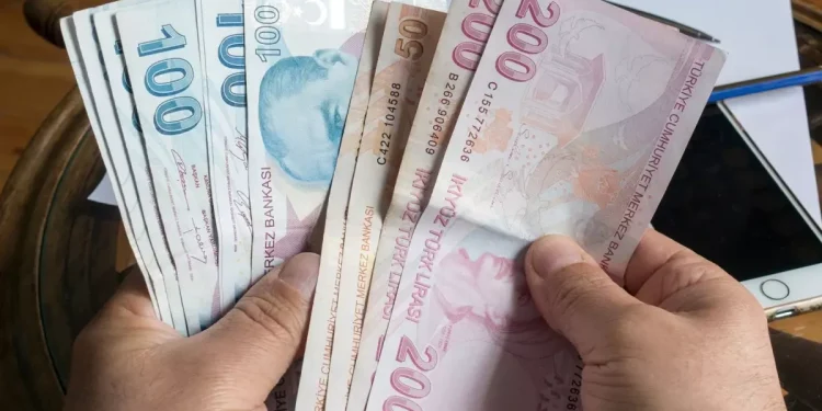 Yeni asgari ücret için 5+5+1 zam modeli konuşuluyor