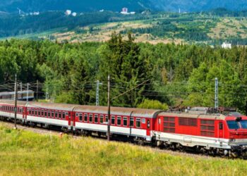 Avrupa ülkesinde iki tren çarpıştı