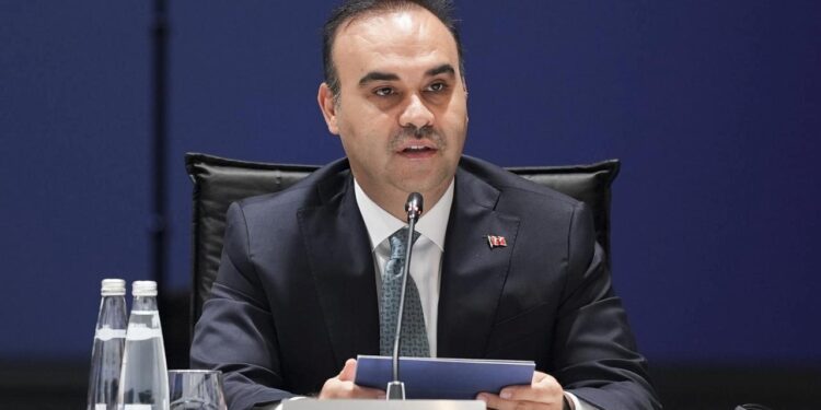 Bakan Kacır: 1 milyar dolardan fazla finansmanı ülkemize kazandırdık!