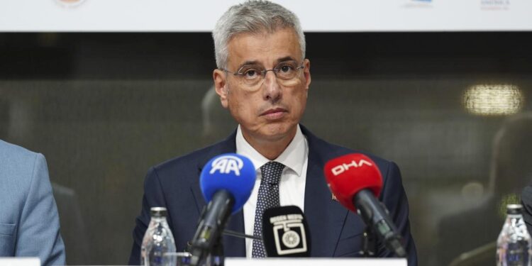 Bakan Memişoğlu: ALO 171’le 6 milyon kişiye sigara bırakma desteği verildi