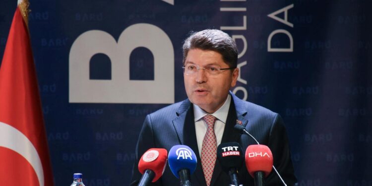 Bakan Tunç açıkladı: Katil İsrail’e rağmen Gazze’ye ne kadar yardım ulaştı?