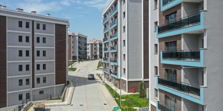 Bakanlık bünyesindeydi: 7 ilde 319 konut ve 197 iş yeri satışa çıkıyor!