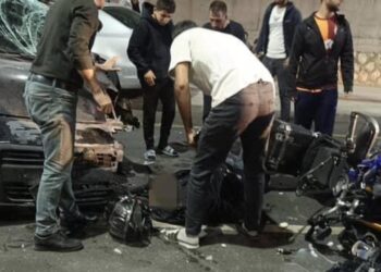 Batman’da hafif ticari araç, motosiklet ve elektrikli bisiklet çarpıştı: 6 yaralı