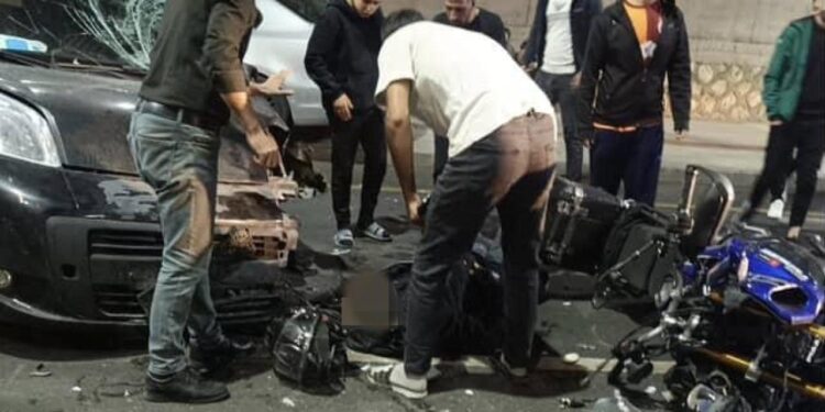Batman’da hafif ticari araç, motosiklet ve elektrikli bisiklet çarpıştı: 6 yaralı
