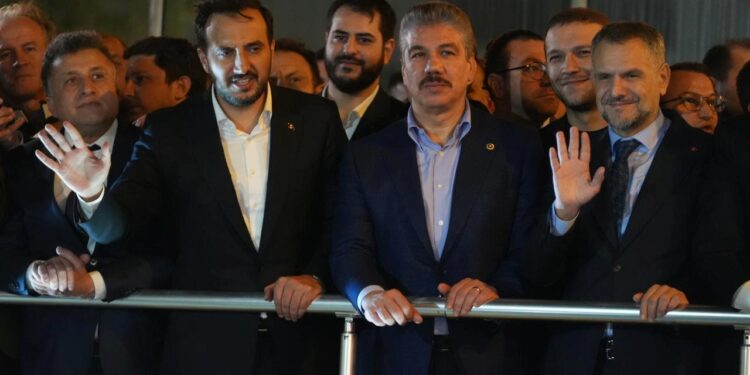 Bayrampaşa’da AK Parti’li Akın göreve başladı