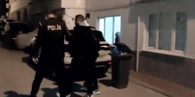 Bursa merkezli DEAŞ operasyonu: 10 gözaltı