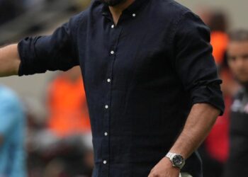 Büyük sürpriz! Ünlü teknik adamın yerine Servet Çetin getirildi