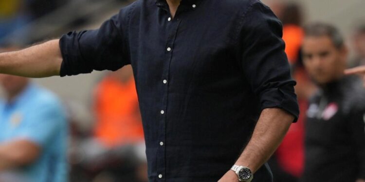 Büyük sürpriz! Ünlü teknik adamın yerine Servet Çetin getirildi