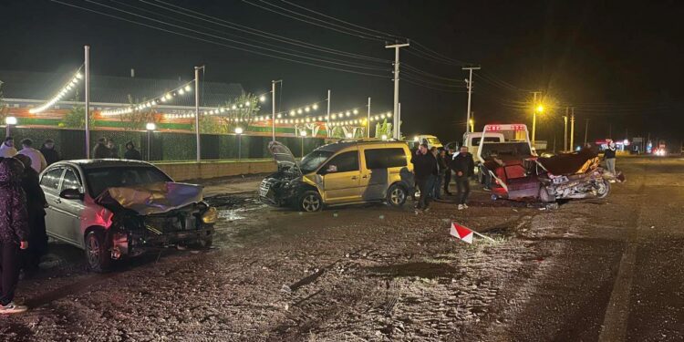 Çankırı’da 3 aracın karıştığı zincirleme kaza: 9 yaralı