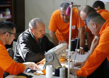 Ceza infaz kurumlarında fabrika gibi üretim yapılıyor