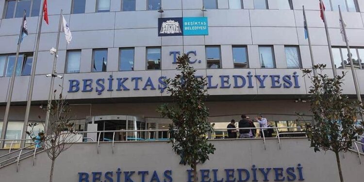 CHP’li Beşiktaş Belediye Meclis Üyesi Cihan Altunpul partisinden istifa etti