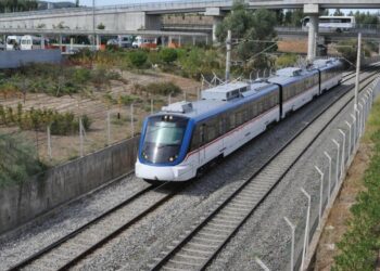 CHP’li İzmir’de ulaşıma zam kararı: İZBAN’da ücretler artırıldı!