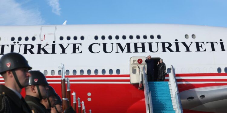 Cumhurbaşkanı Erdoğan Kuveyt’e gitti