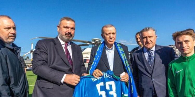 Cumhurbaşkanı Erdoğan’dan Süper Lig ekibine ziyaret