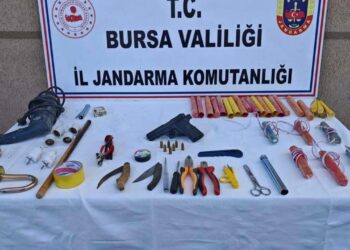 Definecilerin zulasından cephanelik çıktı